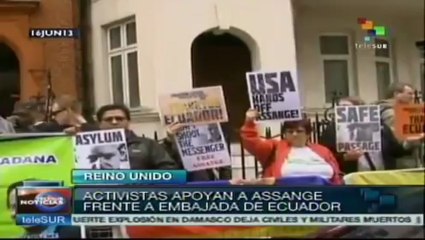 Activistas siguen continúan brindando su apoyo a Assange