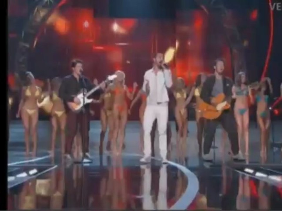 Jonas Brothers perform "Pom Poms", "Neon", "First Time" - Miss USA - june 16, 2013