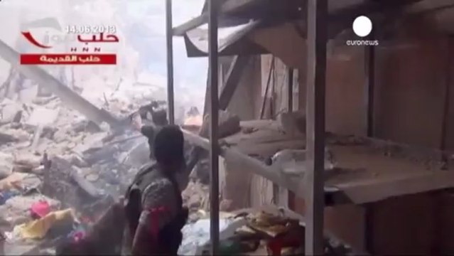 Los rebeldes sirios atacan un aeropuerto a las afueras...