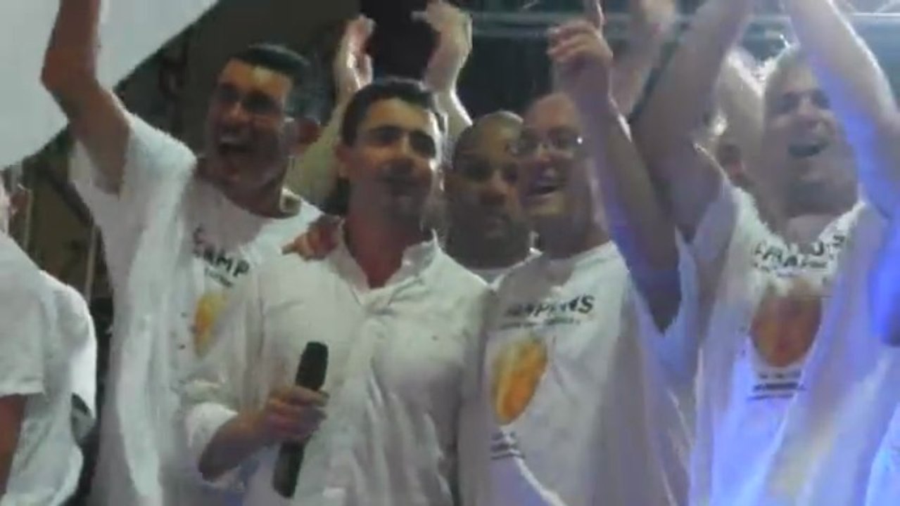 L'USB rugby, champion de France, offre sa victoire à ses supporters