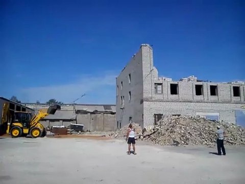 Démolition fatal d'un mur en Russie