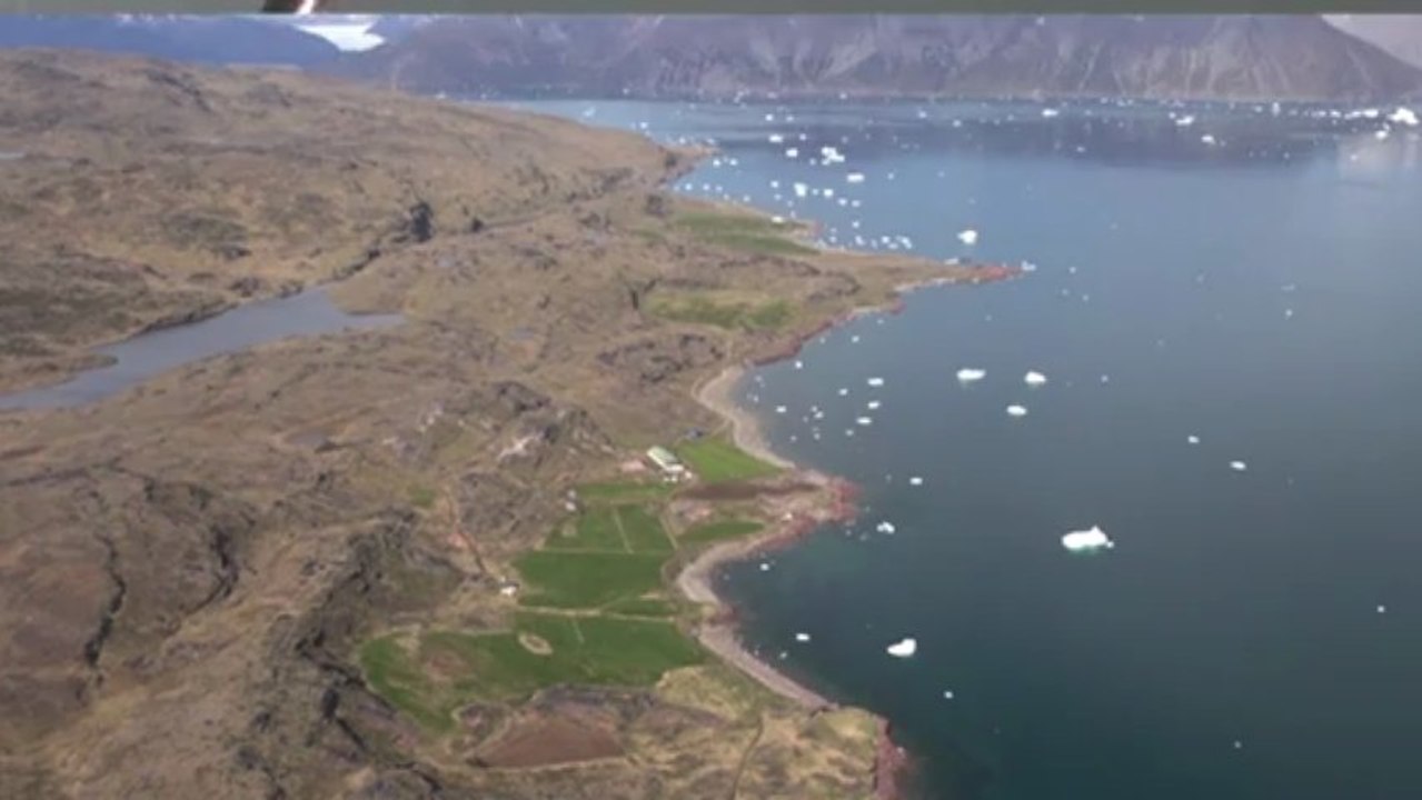 Earth-Colors: Thierry Barbier en ULM au dessus de l'Ouest du Groenland