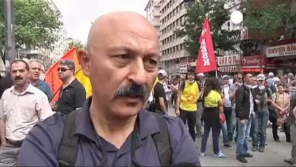 İşçi ve memurlar 'Gezi' için greve gitti