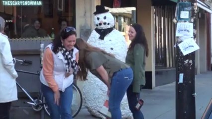 Que te ataca el muñeco de nieve diabólico