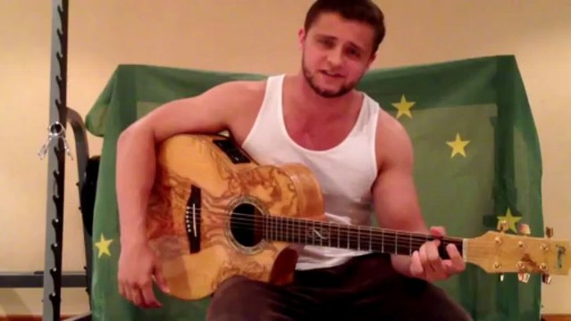 Али Хуциев - Кавказец Удалой (Кавказ - Песня война) 2013