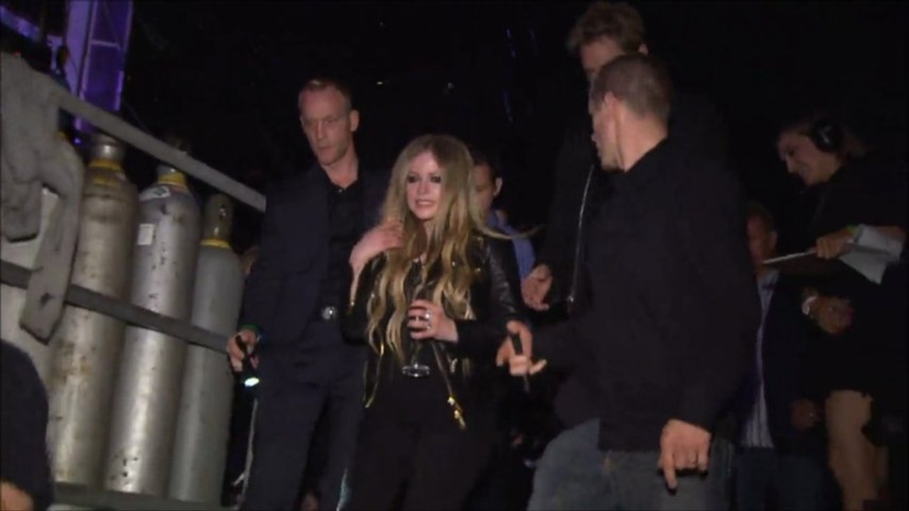 Avril Lavigne - Behind The Scenes MMVA 2013