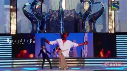 Ranbir Kapoor & Anushka Sharma's 3 Dance Performances at Toifa 2013