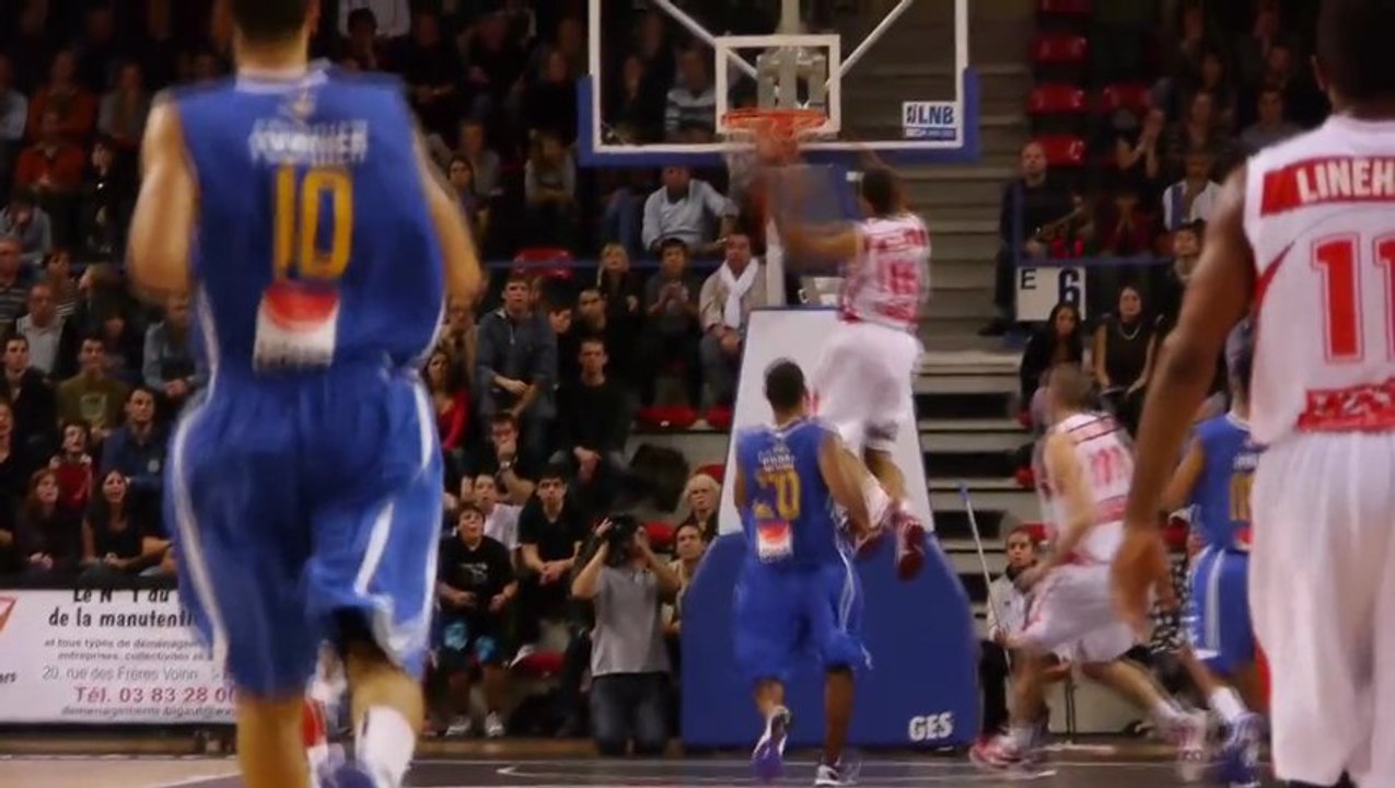 24 sec, PB86 : Le dunk de Nicolas Batum (2011-2012)