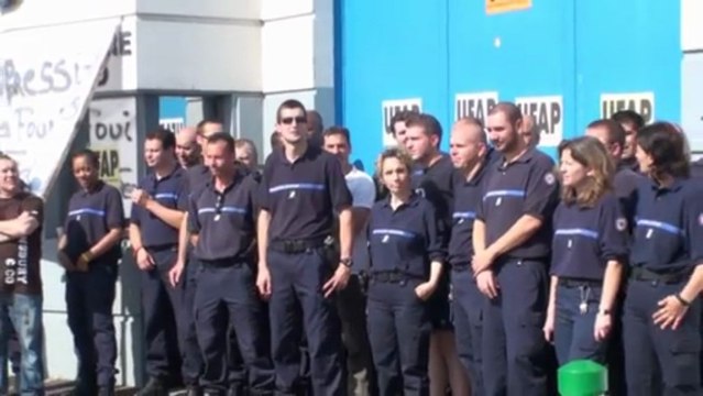 Manifestation des surveillants pénitentaires de Varennes le Grand (Saone et Loire)