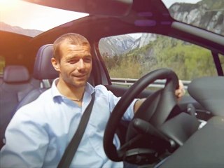 Sebastien Loeb au volant de la Citroën DS3 Cabriolet