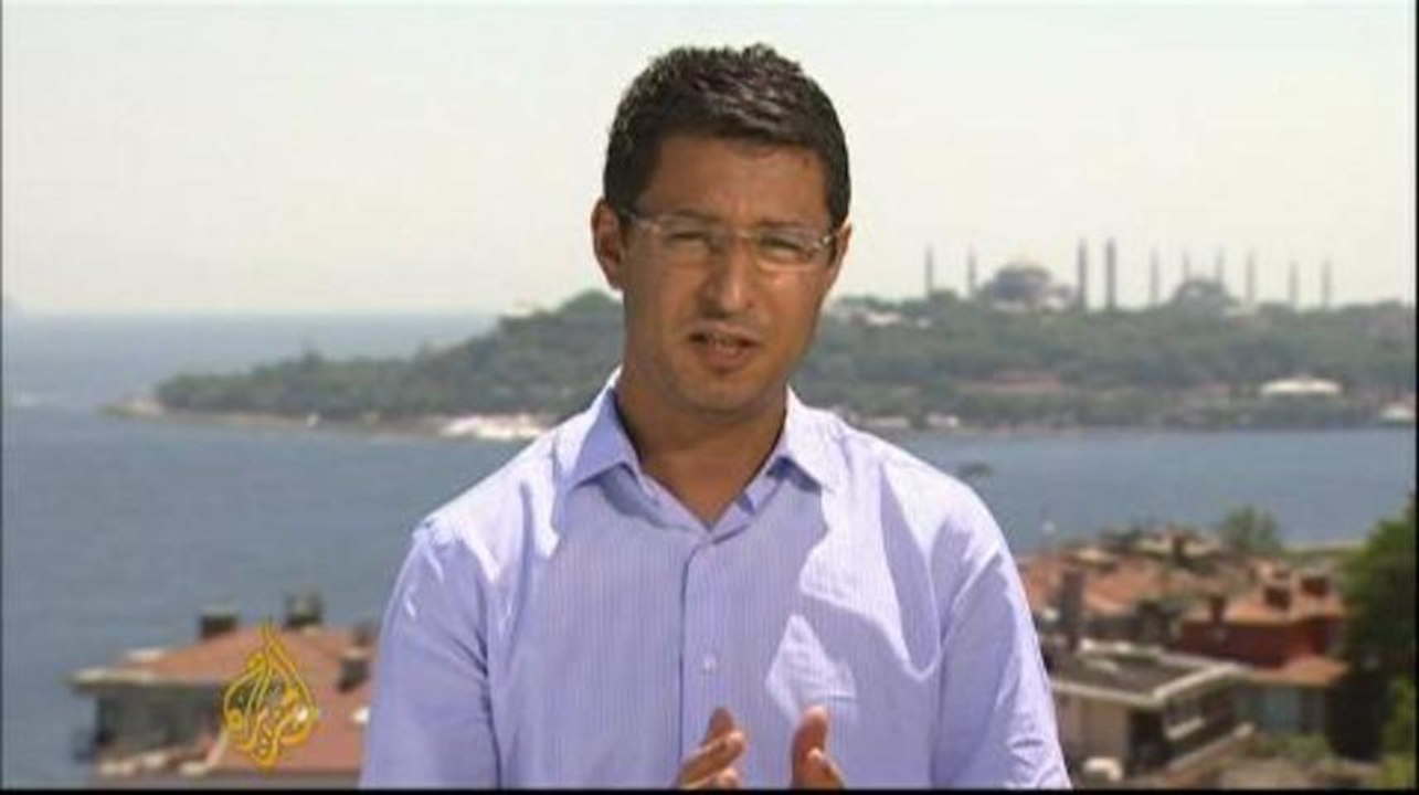 Dozens of arrests as Turkish protests continue