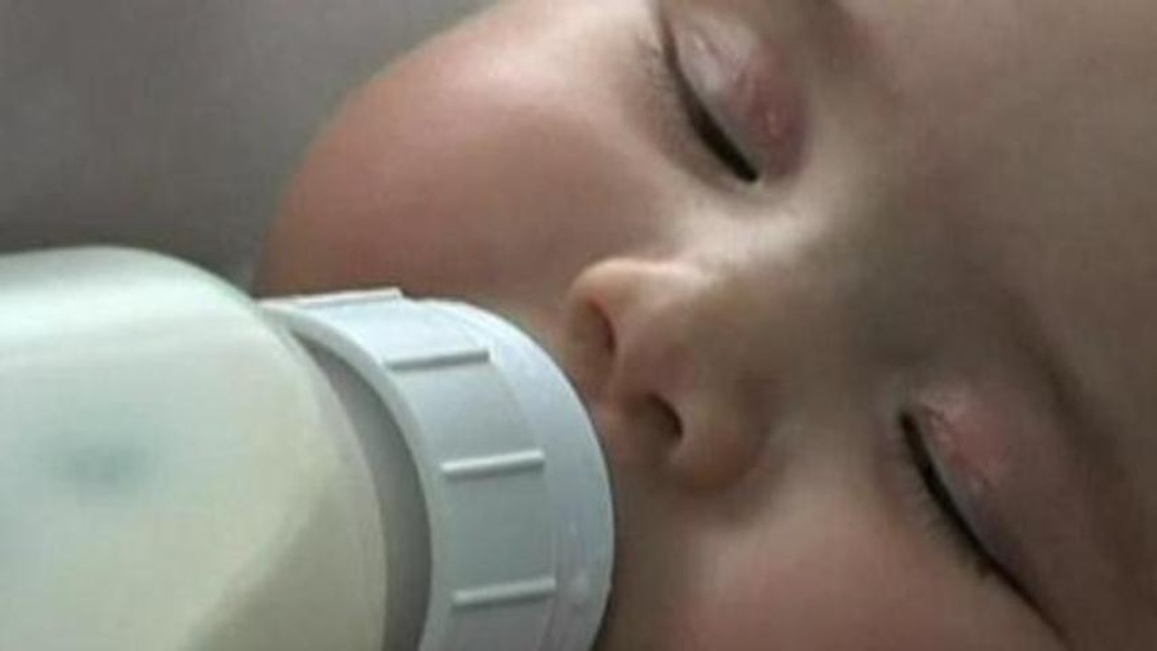 Venezuela weighing baby formula ban