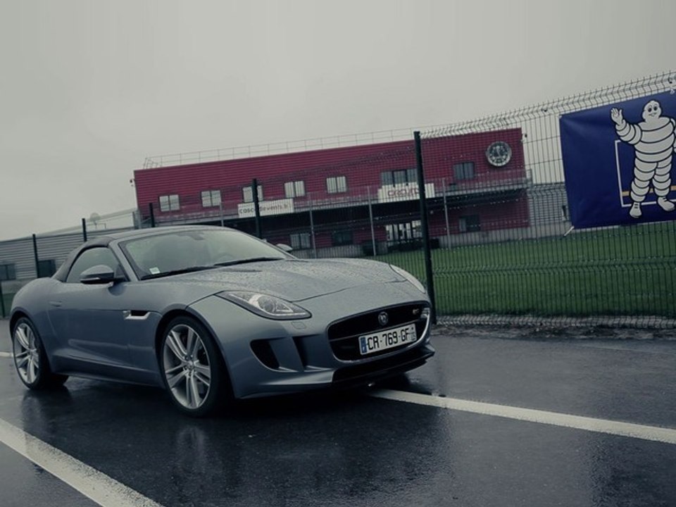 Essai Sport Auto : Jaguar F-Type V8 S 2013