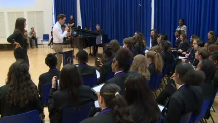 Glee's Matthew Morrison gives singing lesson and raps