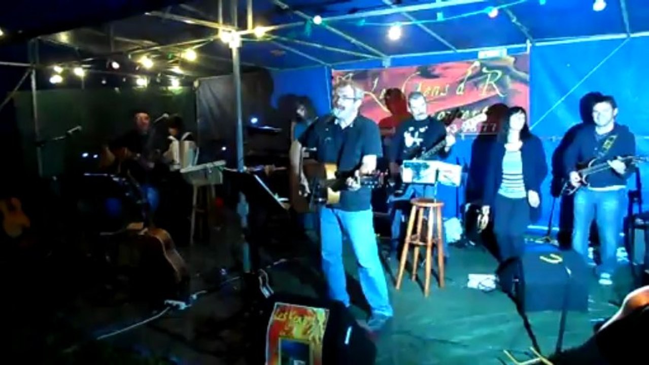 Les Gens d'R à la fête de la musique de Trôo 2013