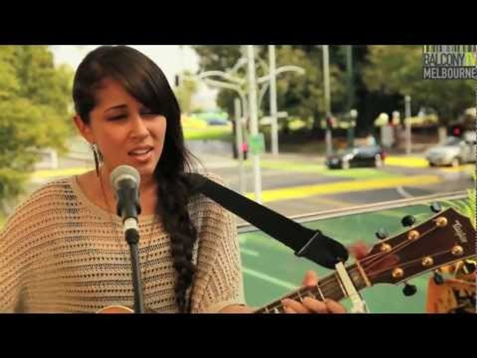 KINA GRANNIS - IN YOUR ARMS (BalconyTV)