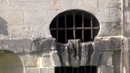 Maulnes : visite du château avec l'architecte en chef Paul Barnoud