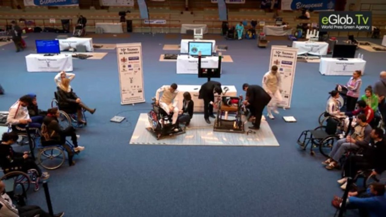 Finale Fleuret Dames (Fin) et Finale Fleuret Hommes Tournoi de Villemomble 2013 commentées. Images eGLOBTV