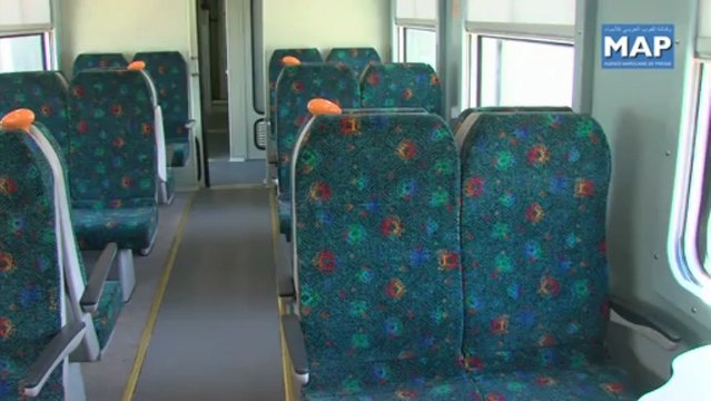 Visite des chantiers des travaux de rÈhabilitation des voitures de l'ONCF