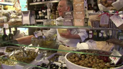 Gourmet food for soup kitchens amid Italy crisis