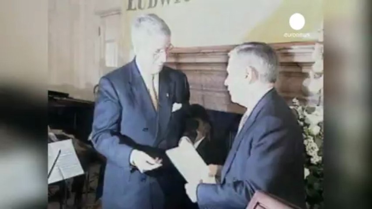 Gyula Horn former Hungarian Prime Minister dies at 81