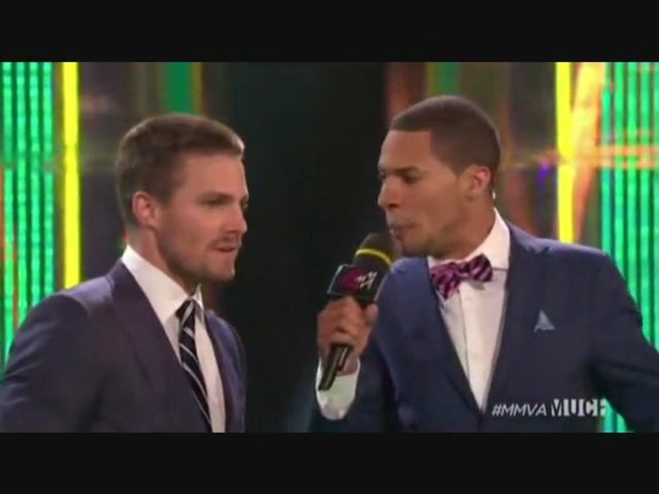 2013.06.16 Stephen Amell @ MuchMusic Video Awards