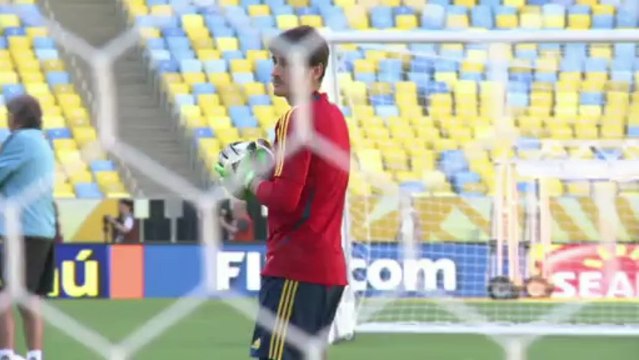 Espanha e Taiti no templo do futebol brasileiro