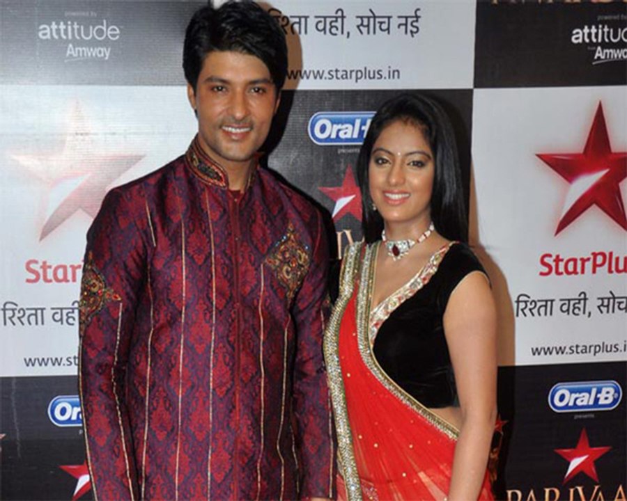 Grogiuos looking Sooraj & Sandhya
