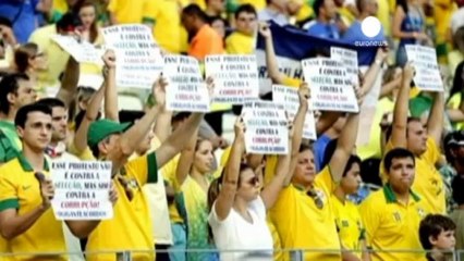 More protests planned in Brazil despite fare price U-turns