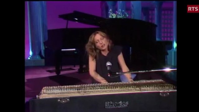 - Veronique Sanson (1984)- Le Temps est assassin