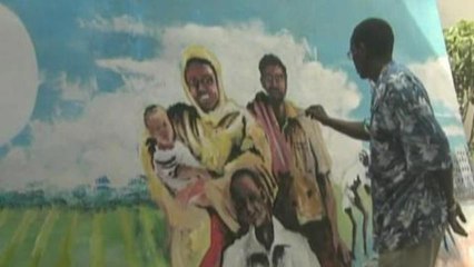 Somali art exhibition portrays war