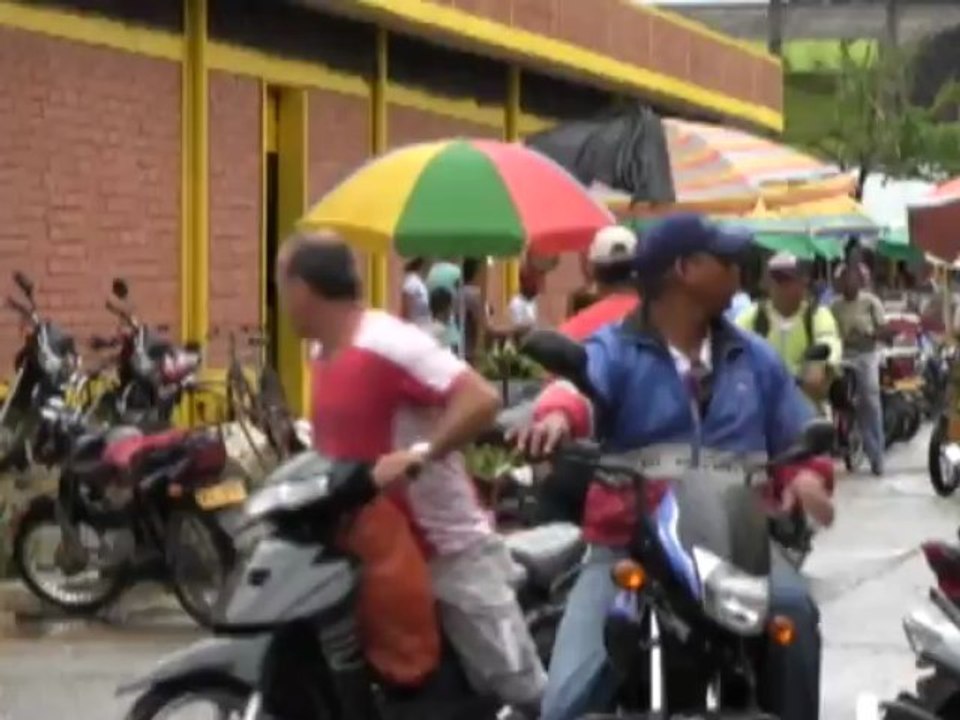 La terminal de transporte municipal está siendo  encerrada para garantizar la seguridad de los pasajeros