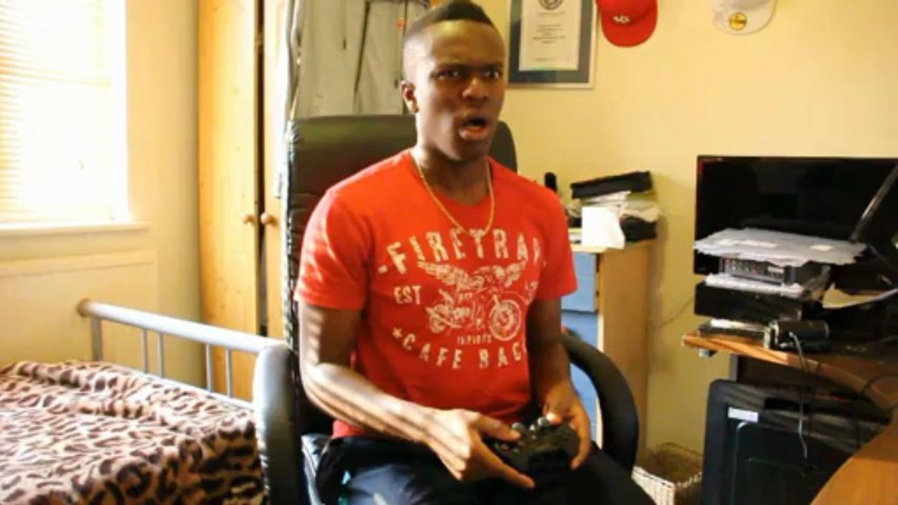 Fifa Funnies | Player Gets Eaten Out