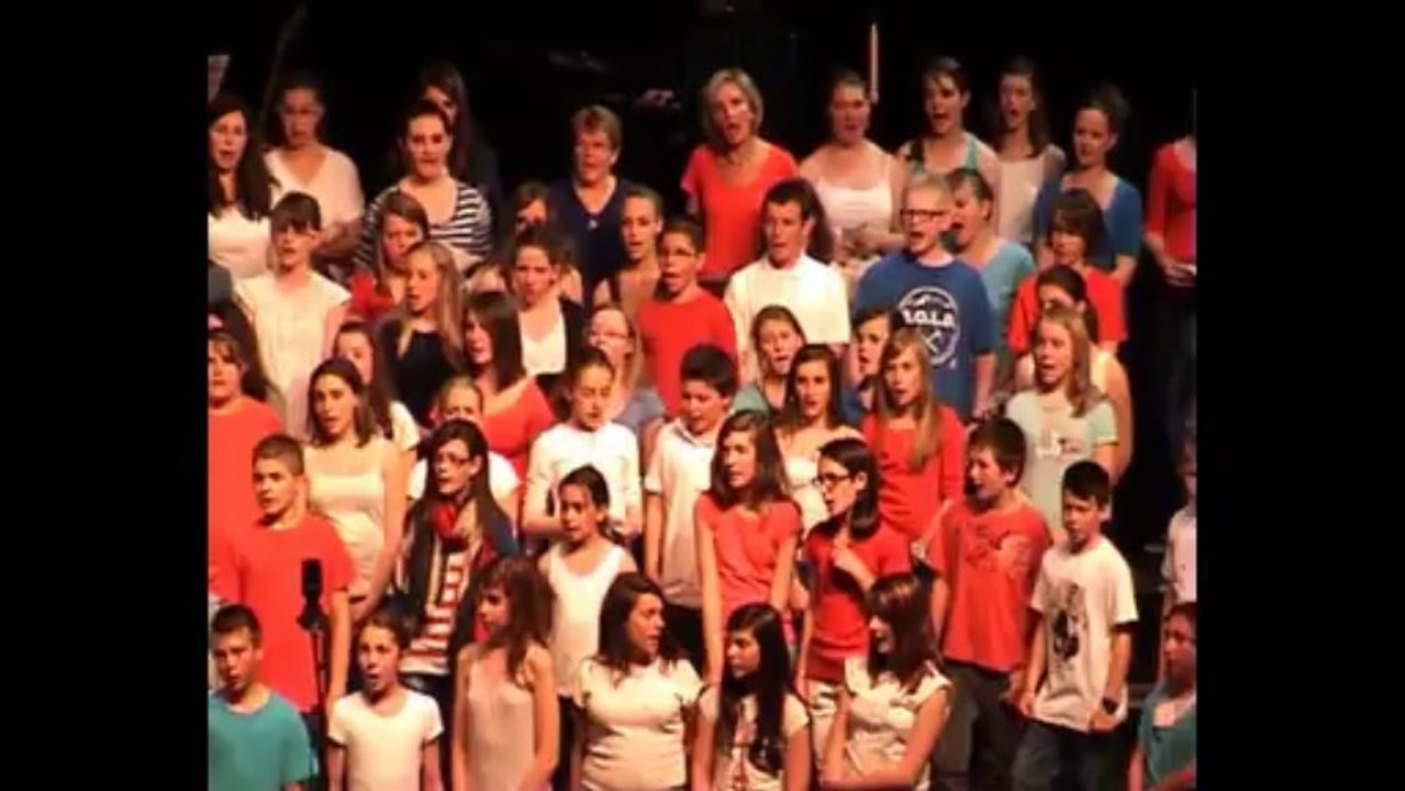 Académie de Dijon - Spectacle intitulé Paris - Festival choral des collèges de Chalon sur Saône