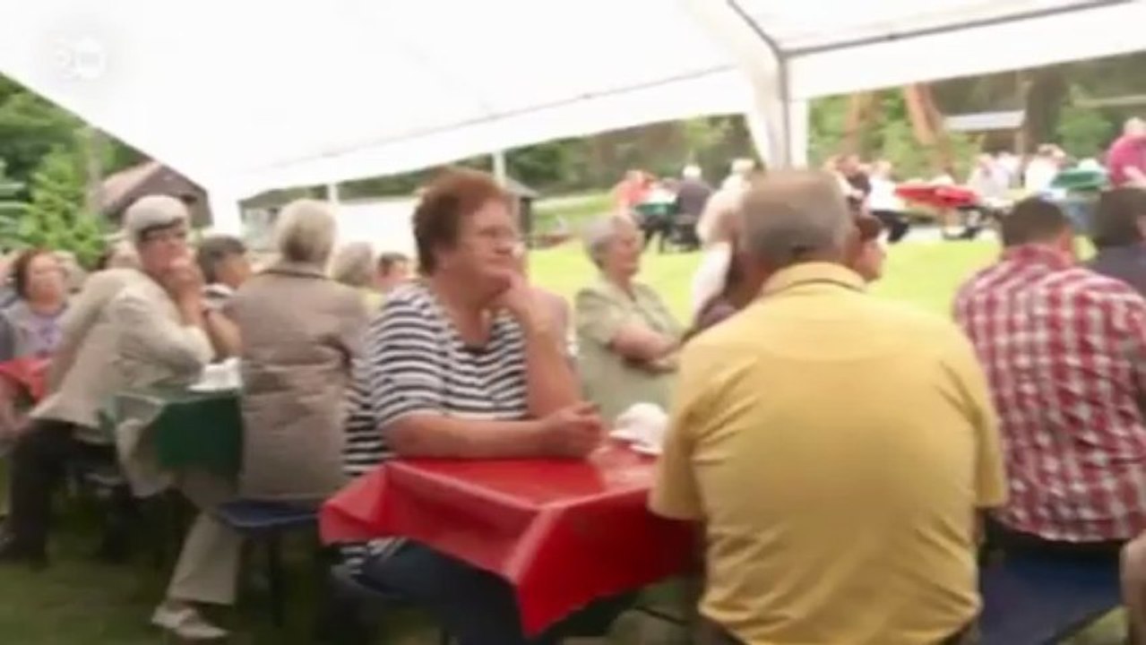 Weggebaggert - Braunkohle frisst Brandenburgs Dörfer | Politik direkt