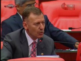 Atıcı, Durma Eylemi'nin nasıl olacağına karar verenler demokrat görünümlü diktatörlerdir.