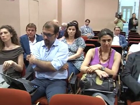 Napoli - Convegno sul mercato delle affissioni (20.06.13)