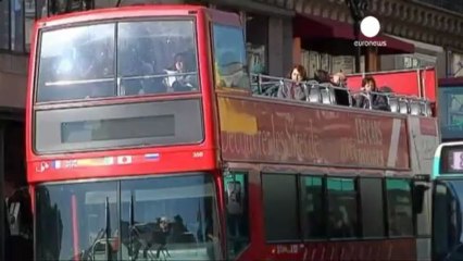 Lezioni di educazione ai parigini