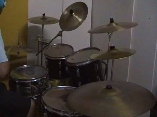 RICCHI e POVERI-in questa citta'-drum cover