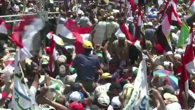 Egypte: les islamistes dans la rue pour soutenir Morsi