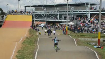 BMX Pista Mario Soto Bogota, Colombia. www.bmxinternationalteam.com