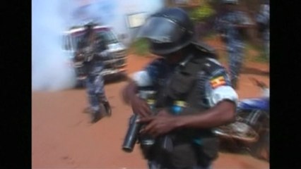 Kampala mayor arrested as police scuffle with his supporters