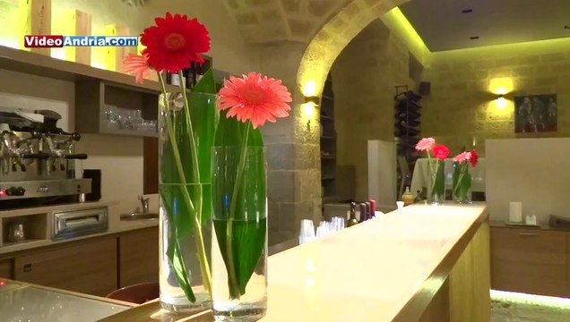 L'opera di Mirella Caldarone esposta presso il ristorante Umami di Andria