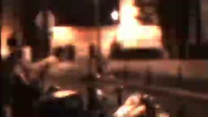 Prières et confrontation devant la GLNF