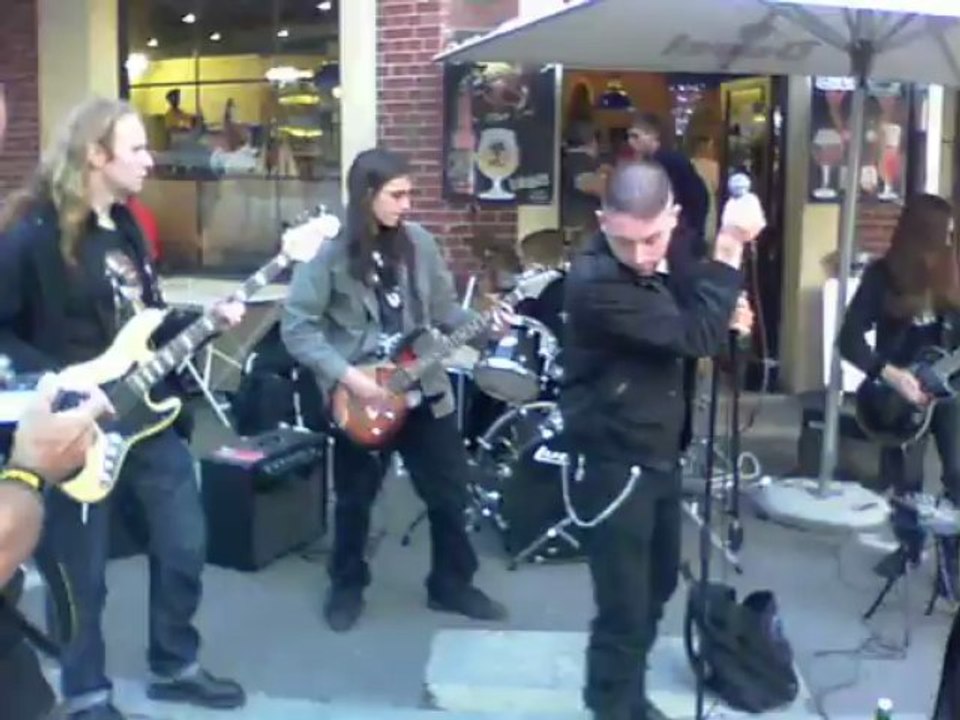 Concert de Infernal Circle à la fête de la musique à Cambrai