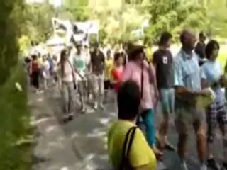 Manif pour défendre le lac d'Aiguebelette