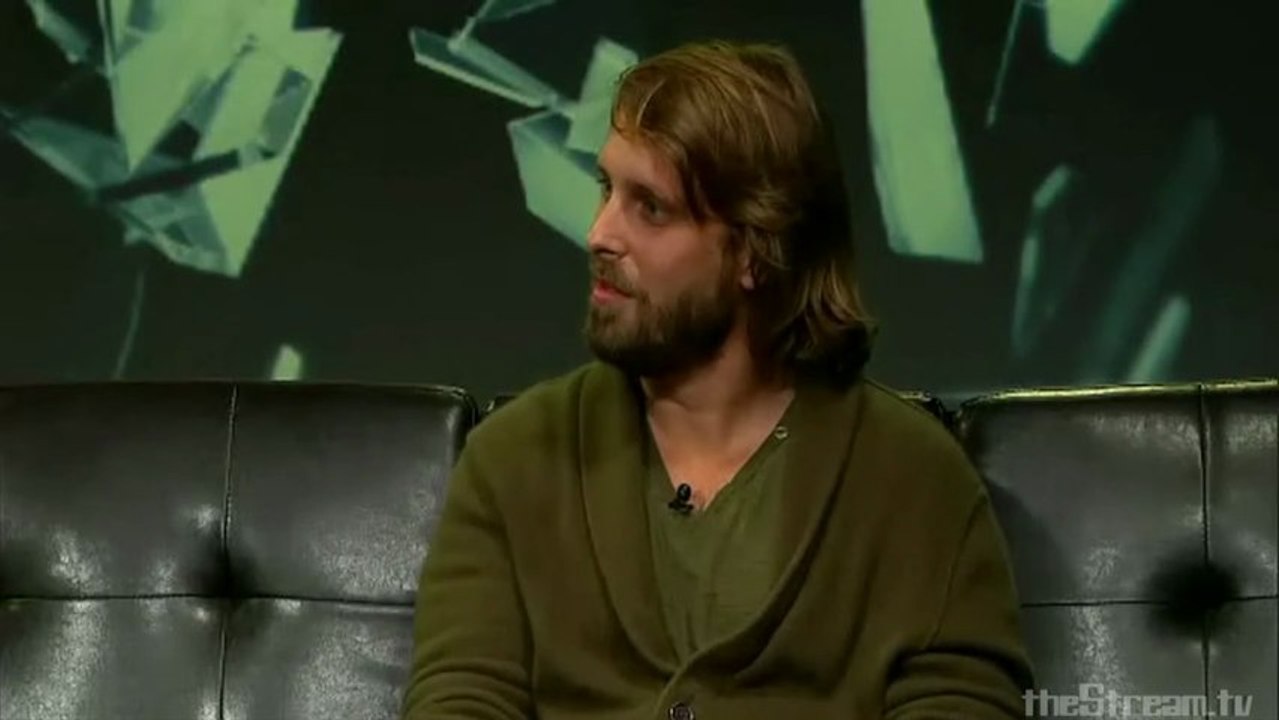 Alexandre Aja on the PIRANHA Reboot - Inside Horror