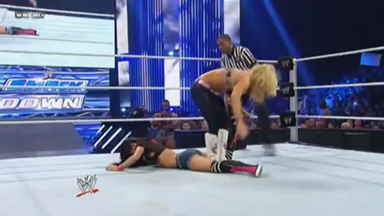 Aj vs Natalya & Kaitlyn Aksana Layla Segment - Vídeo Dailymotion
