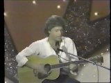 Andy Gibb sings There I've said it again and Nevertheless and is interviewed by Merv Griffin