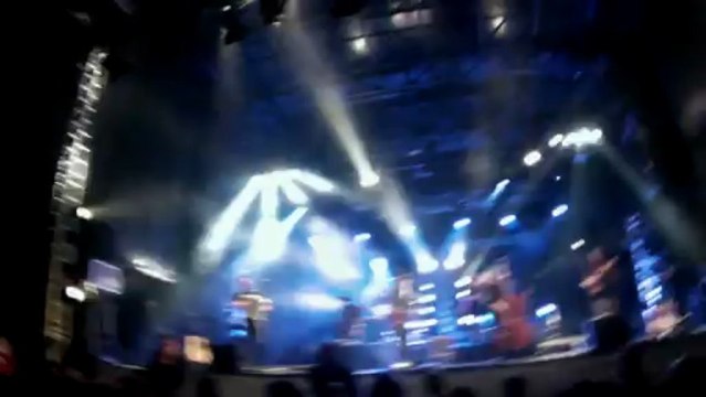 debout sur le zinc La Déclaration au clayescibels